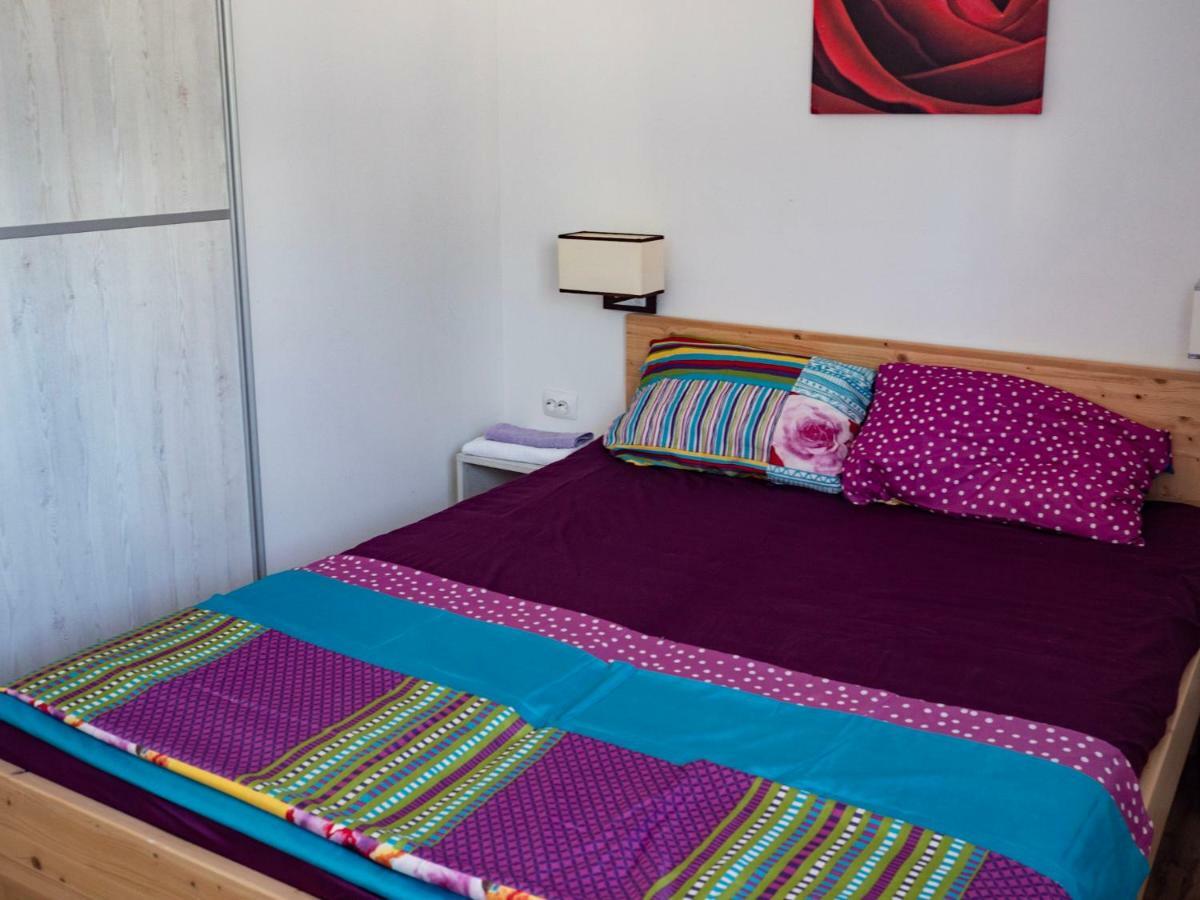Luciana Appartement Povljana Buitenkant foto