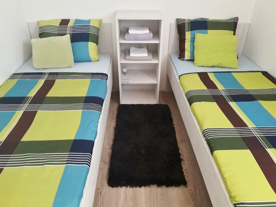 Luciana Appartement Povljana Buitenkant foto