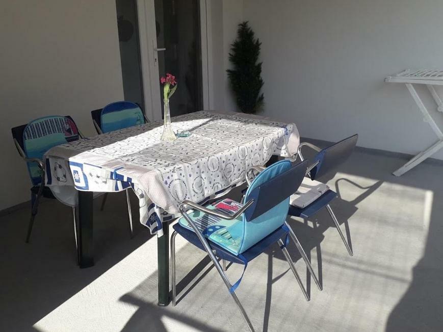 Luciana Appartement Povljana Buitenkant foto